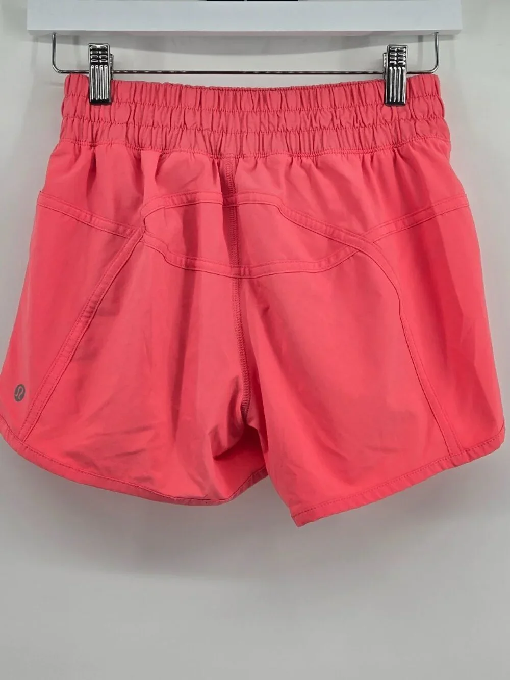Lululemon Tracker Short IV 4